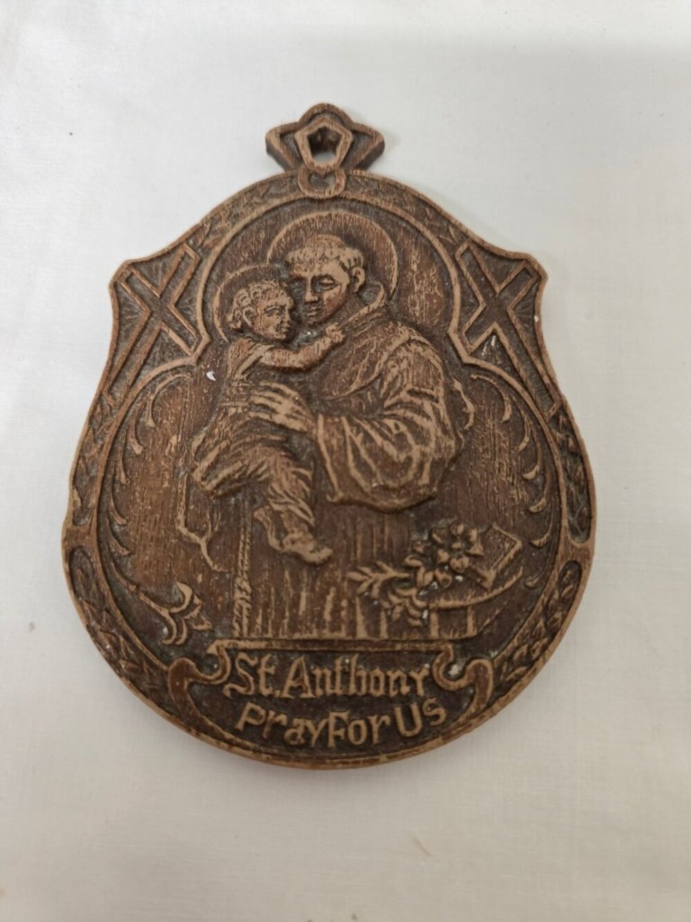 St. Anthony Wooden Plaque "Pray For Us" Inscription Vintage Style Wall Hanging